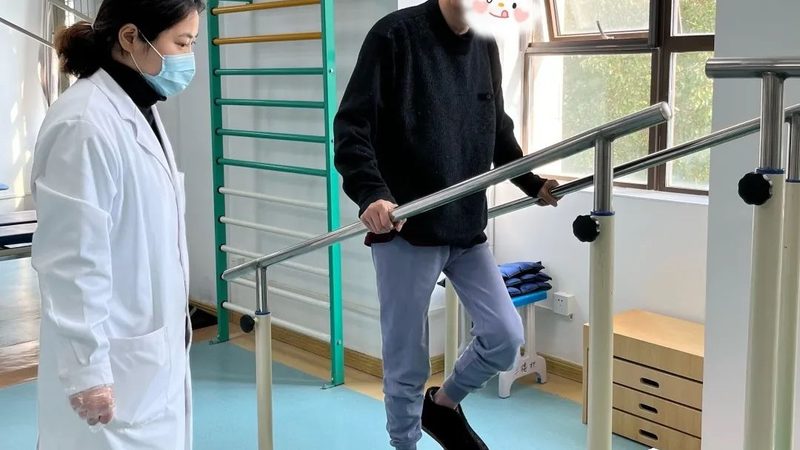 成都适老化改造：地面防滑材料，安全升级的关键**