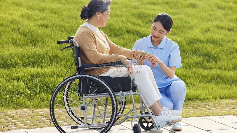 老人智能手表：守护长辈健康的贴心伙伴**