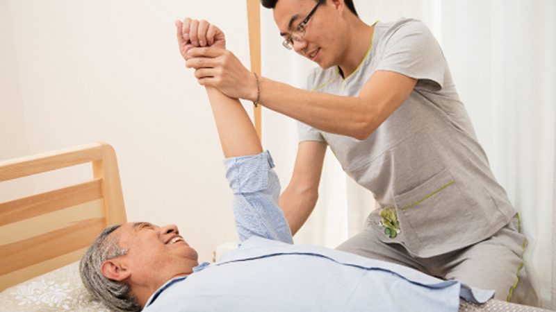 独居老人养老院与普通养老院：如何选择更适合的居住环境**
